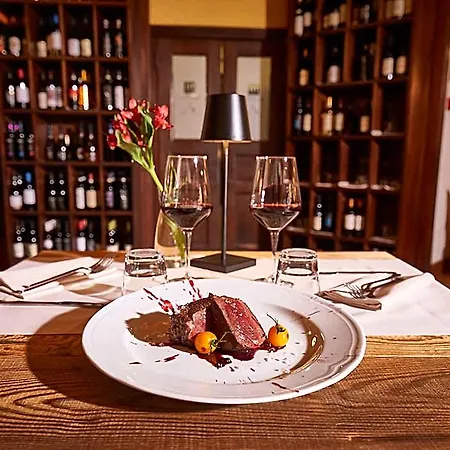 Hotel Ih Courmayeur Mont Blanc 4*